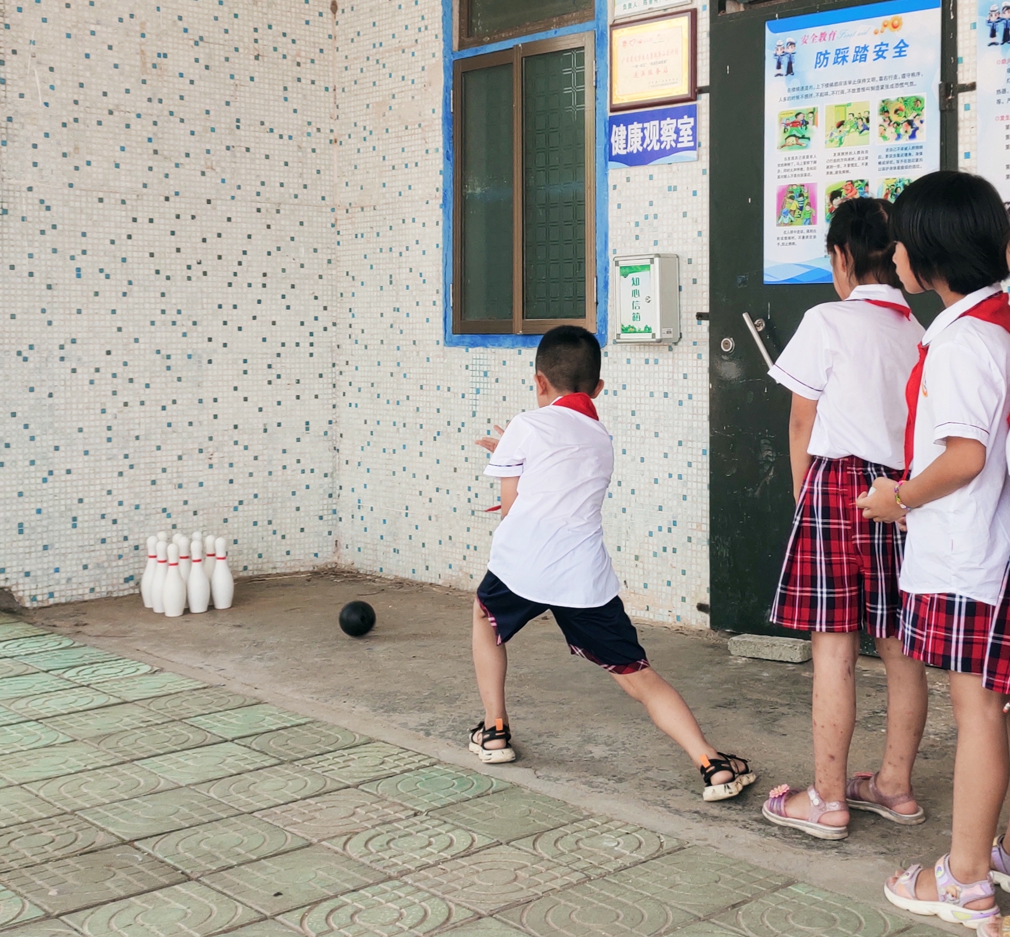 時間：2021年5月31日；地點：分界小學；主辦單位：團縣委；活動主題：遂溪縣2021年“慶六一 講安全”鄉村小學校園安全自護教育游園活動4.jpg