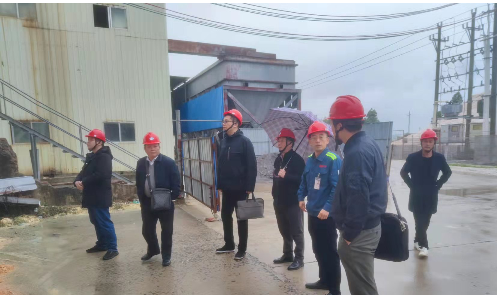 省安委會(huì)考核巡查組到遂溪縣考核巡查2021年度安全生產(chǎn)責(zé)任制及消防工作5.png