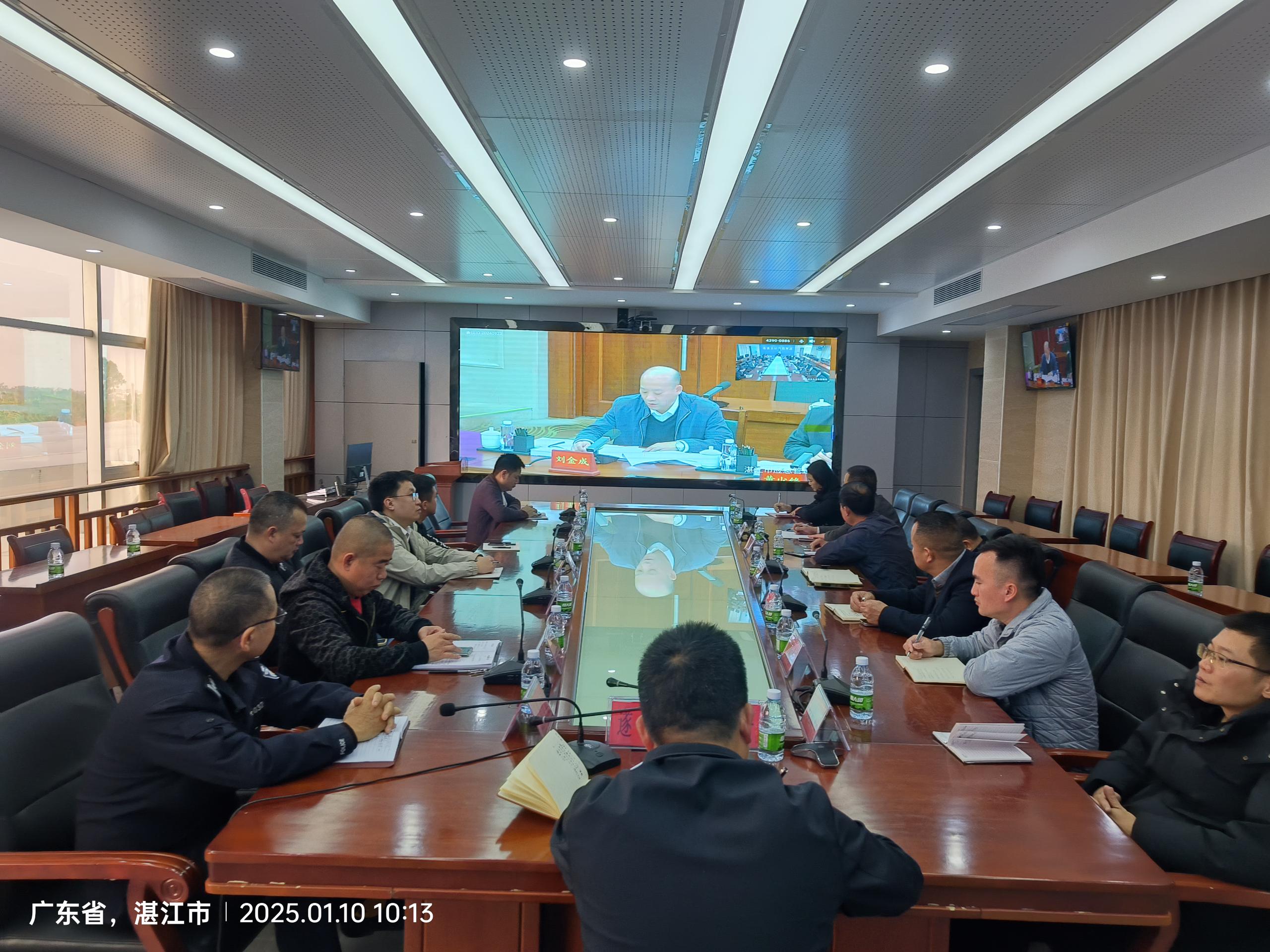 縣森防辦召開(kāi)2025年度第一季度及“春節(jié)”期間全縣森林火險(xiǎn)形勢(shì)分析會(huì)商會(huì)2.jpg