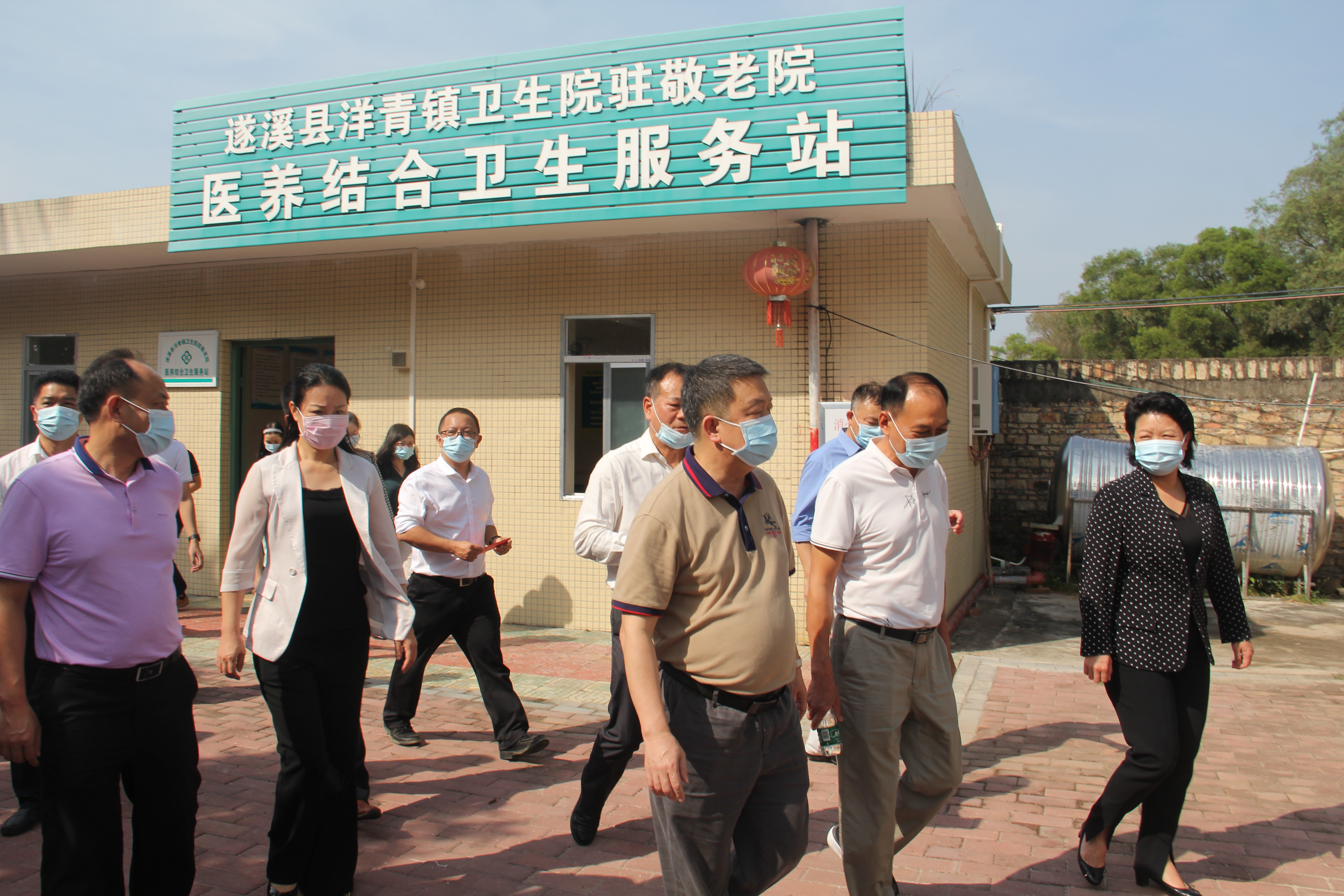 卓志強廳長調研洋青敬老院.JPG